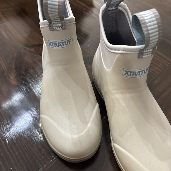 XTRATUF Deck Boot Ivory Women Size 6 Express Cool, Non-Marking - Picture 2 of 8